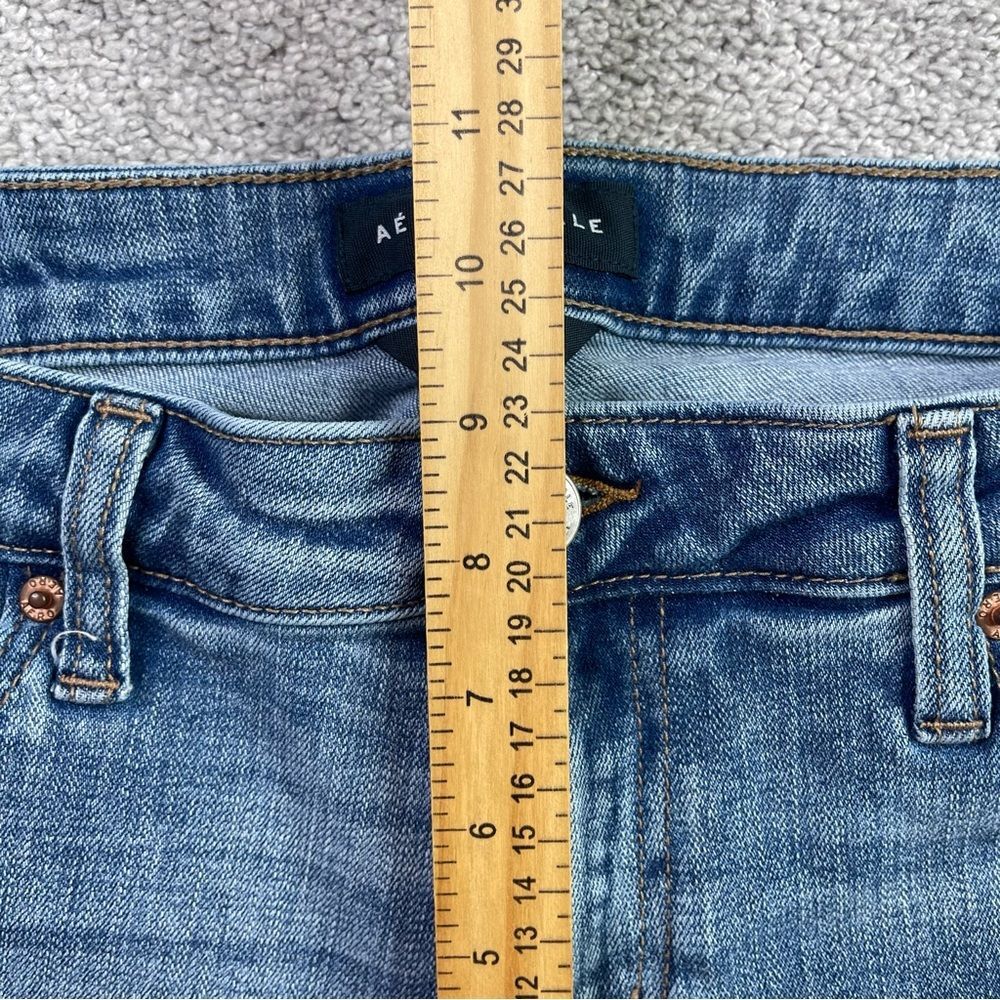 Aeropostale Jeans Women’s 8 Blue Crop Boot Mid-Rise Medium Wash Raw Hem - Picture 7 of 10